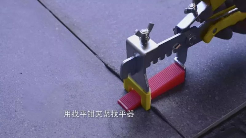 大板上墙